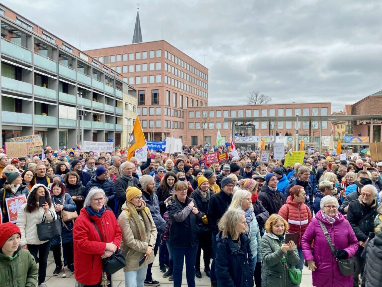 Nie wieder ist jetzt: Gemeinsam für Demokratie, Toleranz und Weltoffenheit